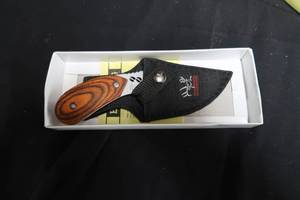 lot 129 image: BROWNING KNIFE