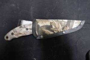 lot 136 image: KERSHAW KNIFE