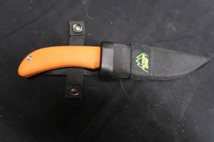 lot 146 image: OUTDOOR EDGE KNIFE