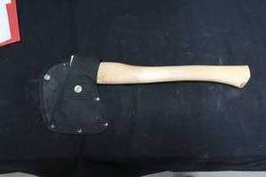 lot 175 image: AXE