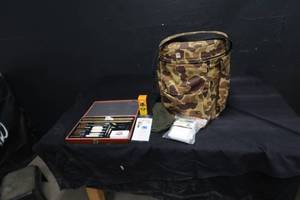lot 203 image: HUNTING GEAR