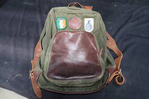 lot 14 image: DULUTH PACK