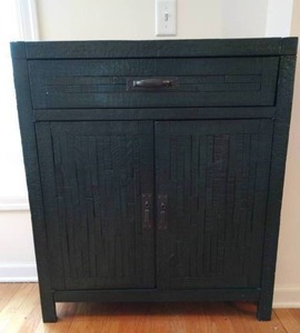 lot 118 image: Green Cabinet