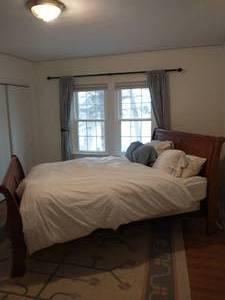 lot 159 image: Queen Size Slay Bed