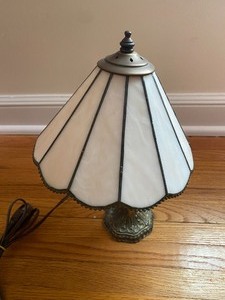 lot 200 image: Stained Glass Lamp