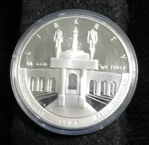 1984 LOS ANGELES OLYMPICS US SILVER DOLLAR IN ORIGINAL PACKAGING