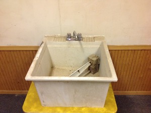 lot 80 image: Washtub with Faucet