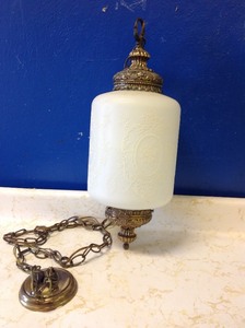 lot 100 image: Vintage Hanging Light