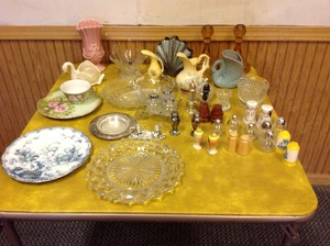 lot 101 image: Salt & Pepper Shakers and More
