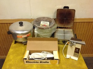 lot 123 image: Small Kitchen Appliances