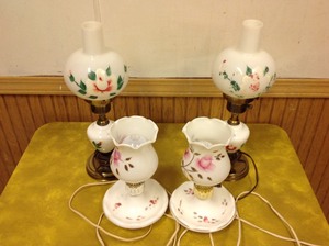 lot 136 image: Table Lamps