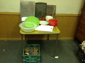 lot 139 image: Kitchen Items