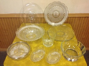 lot 174 image: Glassware & Serving Dishes