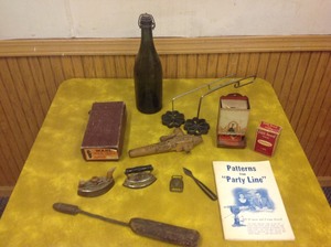 lot 184 image: Vintage Items