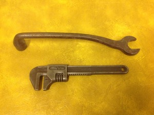 lot 222 image: Vintage Ford Wrenches