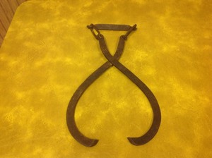 lot 233 image: Ice Tongs