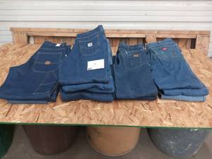 13 pair of Mens Carpenter Denim Jeans (Size 34)