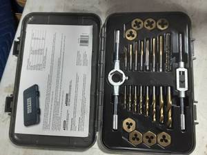 Master Mechanic Tap & Die Set