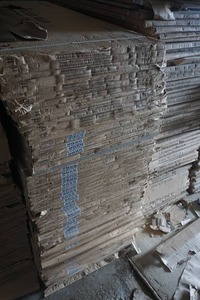lot 18 image: Random Design High Definition Glazed Digital Vitrified Tile Batch 9025 Mixed Tans, Browns, Grey Design