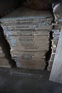 lot 21 image: Random Design High Definition Glazed Digital Vitrified Tile Choco Travertino Design