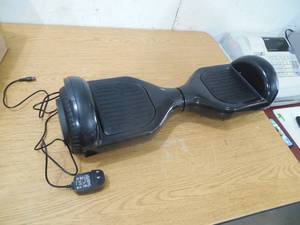 lot 3 image: NHT Pro Hoverboard