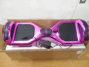 lot 4 image: GlareWheel 36V Hoverboard with Bluetooth Speakers - Purple