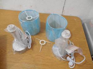 lot 59 image: Simple Designs Mini Basic Table Lamp 2 Pack