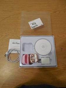 lot 68 image: Onyx Airbuds Wireless Bluetooth Earphones with Charging Case - Gold