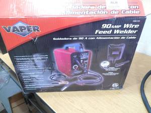 lot 83 image: Vaper 90-Amp Wire-Feed Welder Kit