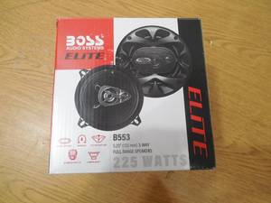 lot 91 image: Boss Elite 5.25 225-Watt 3-Way Full-Range Car Speakers Pair