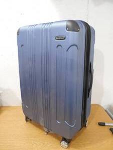 lot 96 image: Rockland Hardside Spinner Upright Luggage