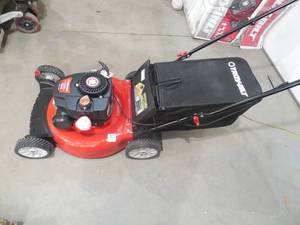 lot 114 image: Troy-Bilt 21 140cc Push Gas Lawn Mower