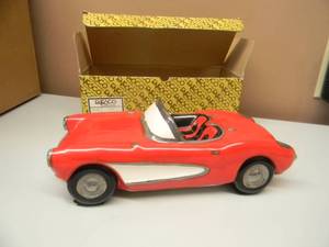 ENESCO RED CORVETTE MUSIC BOX - IN BOX - NICE - SEE PICTURES