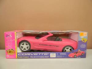BARBIE RADIO CONTROLLED CAR PINK CORVETTE - NEW IN BOX - GREAT PIECE - SEE PICTURES
