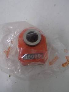 lot 50 image: Elesa Shaft Counters