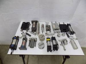 lot 105 image: 25- Air Cylinders