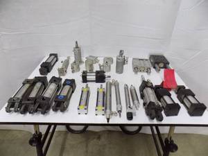 lot 106 image: 25- Air Cylinders