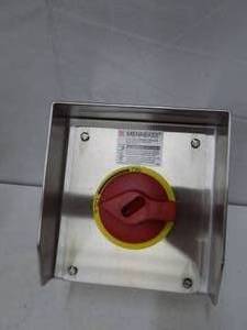 lot 20 image: Mennekes Spec Grade Disconnect