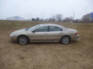 lot 9 image: 2002 Chrysler Concord Limited
