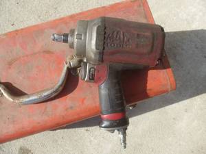lot 31 image: Mac Tools Impact & Tool Box