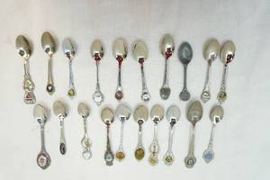 Souvenir spoons