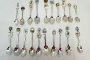 Souvenir spoons