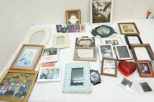 picture frames, mirror