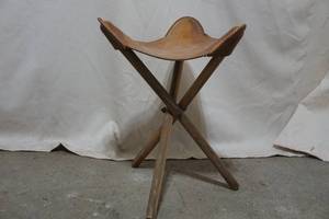 Tripod stool