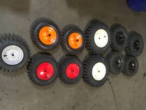 Lot of assorted wheels various sizes see pictures