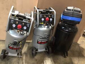 Lot of Salvage air Compressors for parts or Repair see pictures