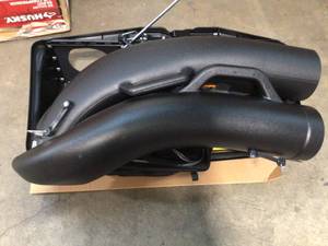 John Deere Rear Bagger 48 in open box not used see pictures