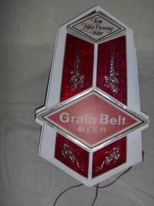 Grain Belt lighted sign. Works. Has a few small chips in frame. 20 x 14. As shown.
