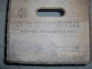 Hamms wooden beer case. Good shape for its age. As shown.