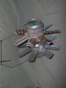 Strohs beer can whirly gig. 11 x 7. As shown.
